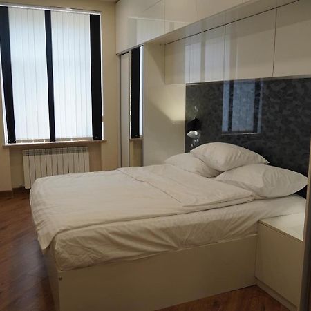 Lovely, Newly Remodeled Apartment In Yerevan! Zewnętrze zdjęcie