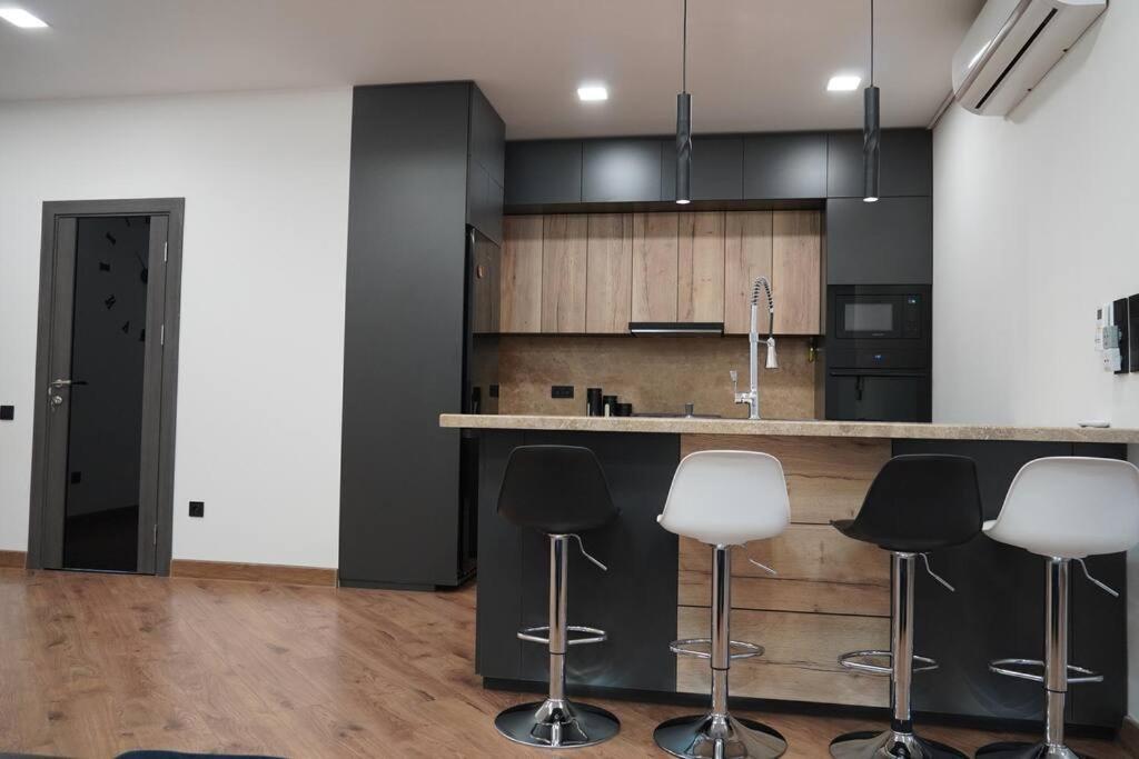 Lovely, Newly Remodeled Apartment In Yerevan! Zewnętrze zdjęcie