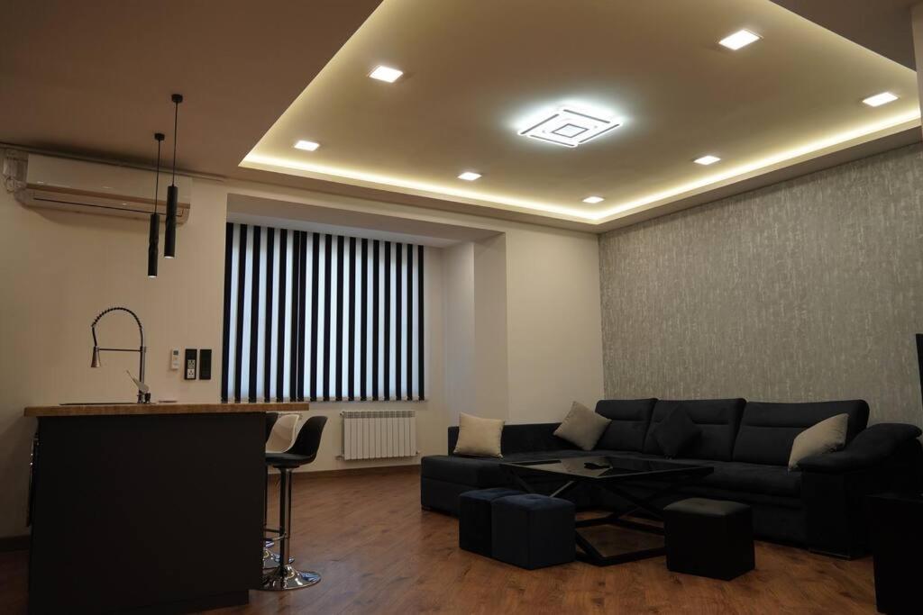 Lovely, Newly Remodeled Apartment In Yerevan! Zewnętrze zdjęcie