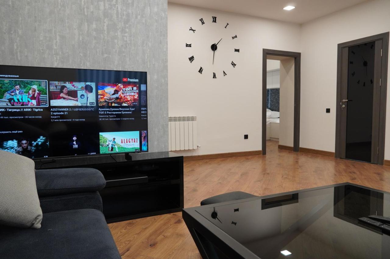 Lovely, Newly Remodeled Apartment In Yerevan! Zewnętrze zdjęcie